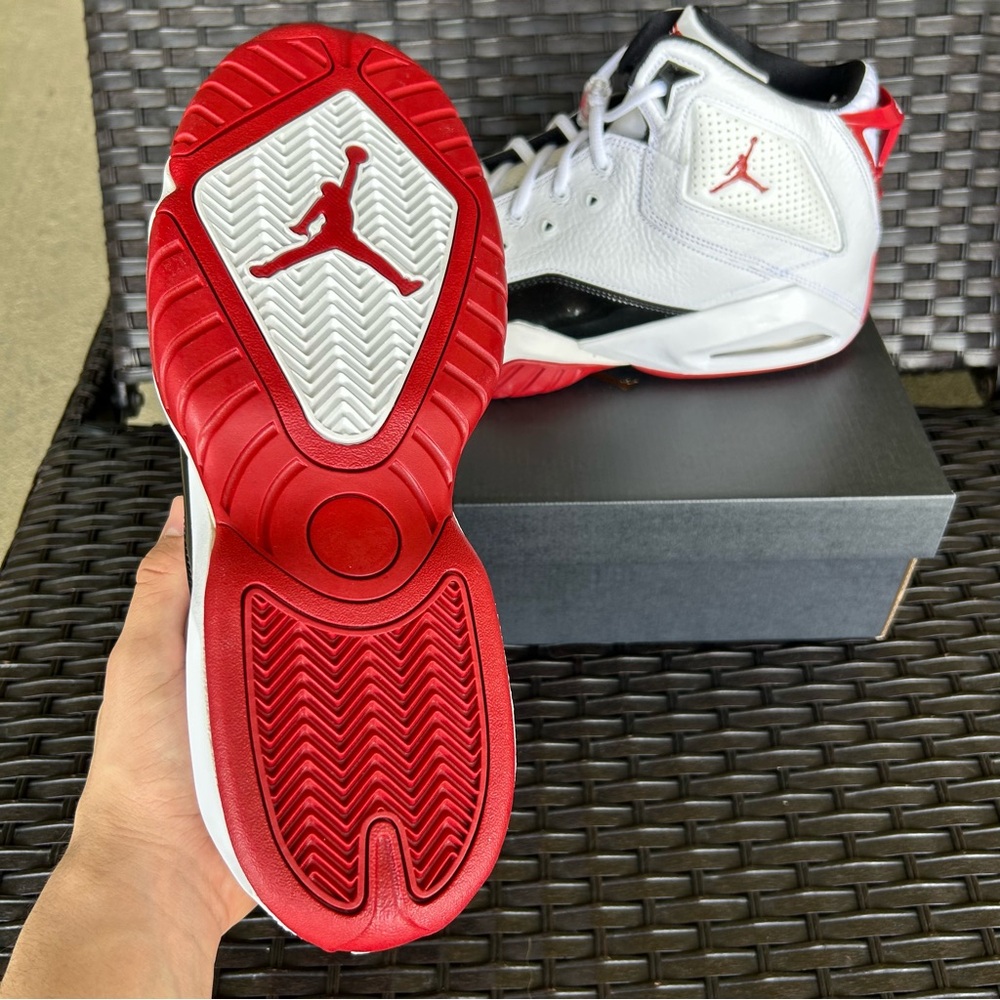 JORDAN B'LOYAL WHITE RED BLACK Size 13 - Picture 5 of 5